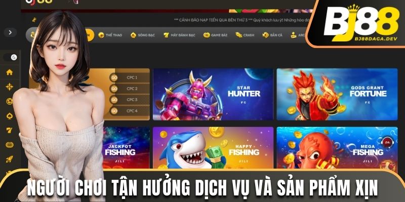 Điều Kiện Và Điều Khoản BJ88 - Cập Nhật Chi Tiết 2025 3 Người chơi tận hưởng dịch vụ và sản phẩm xịn